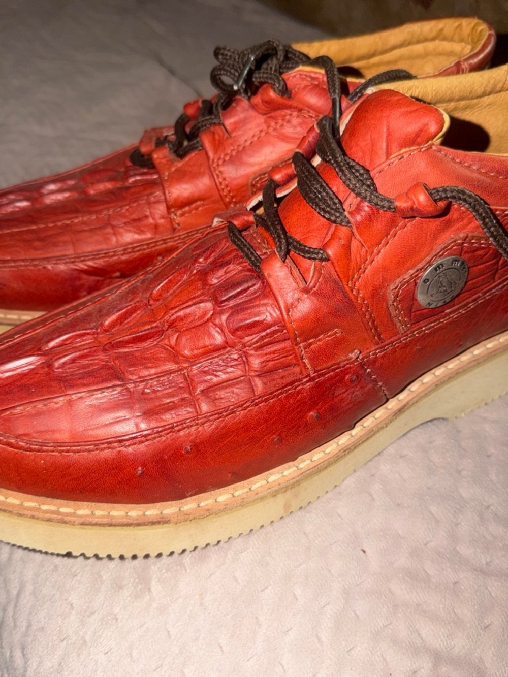 !it jeans Red Leather Textured Lace-Up Oxfords
